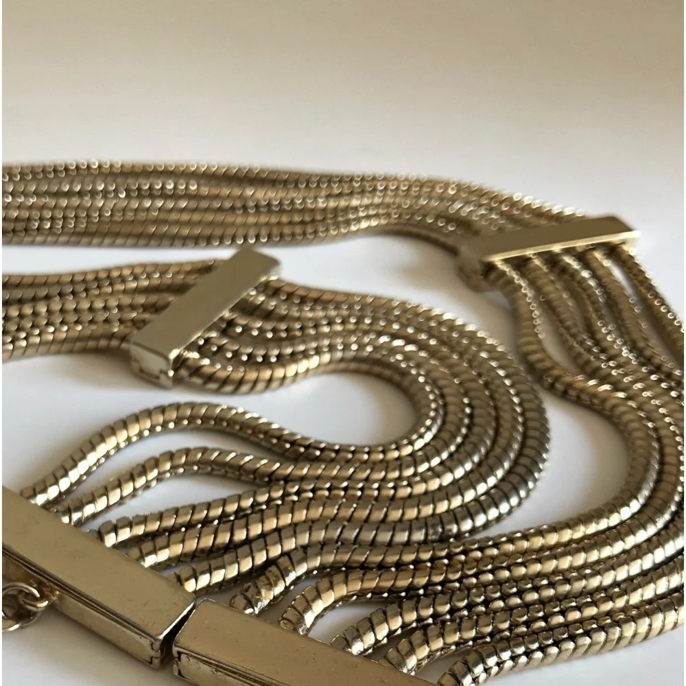 Tommy Bahama silver tone necklace